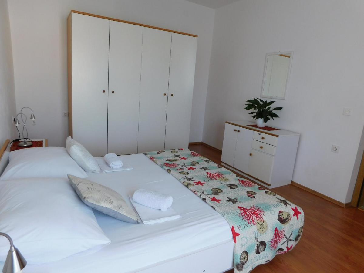 פג Apartmani Salus מראה חיצוני תמונה