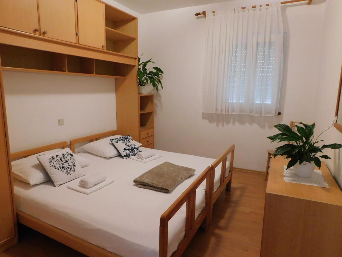 פג Apartmani Salus מראה חיצוני תמונה