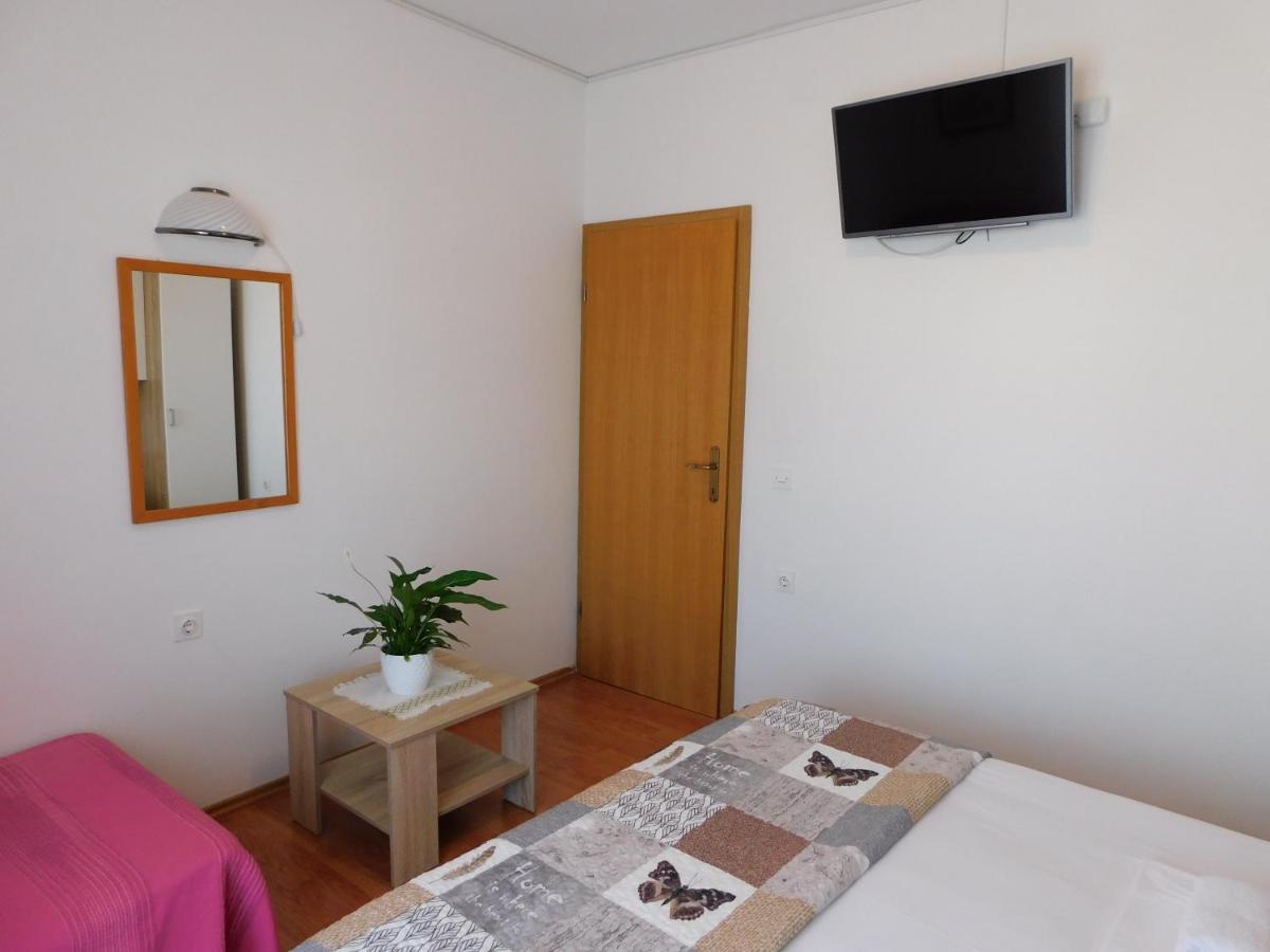 פג Apartmani Salus מראה חיצוני תמונה