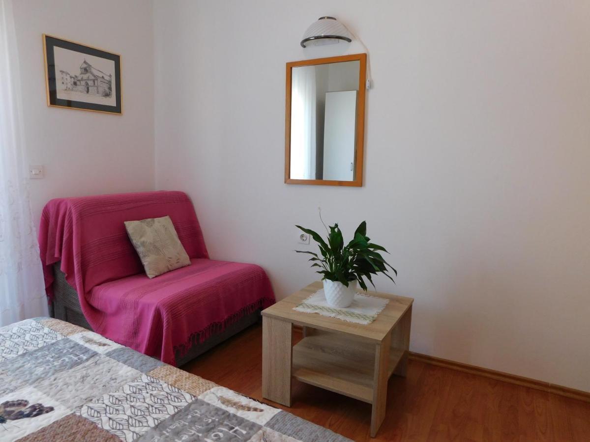 פג Apartmani Salus מראה חיצוני תמונה