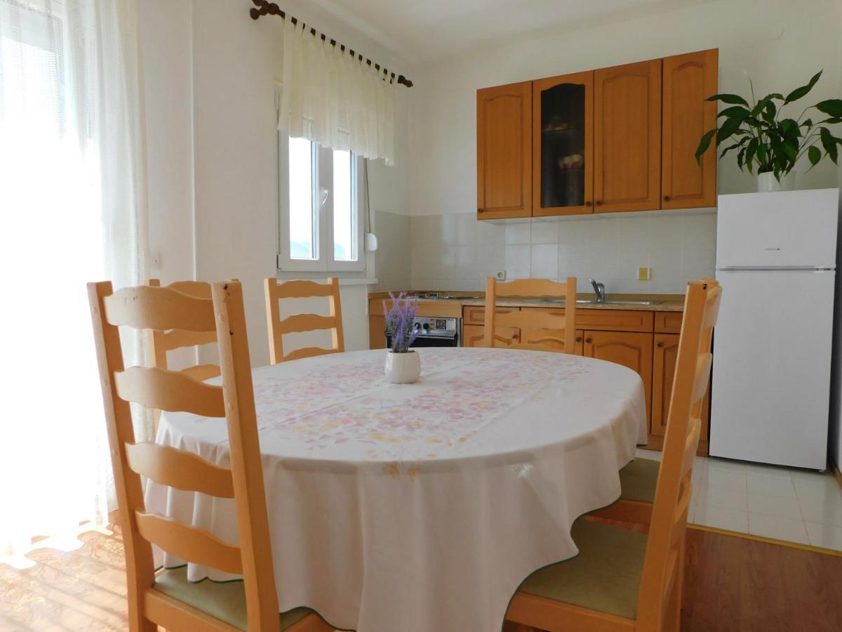 פג Apartmani Salus מראה חיצוני תמונה