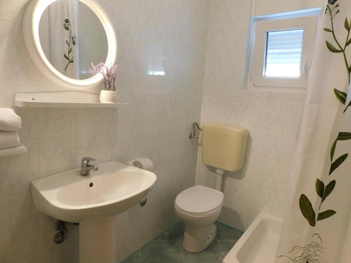 פג Apartmani Salus מראה חיצוני תמונה