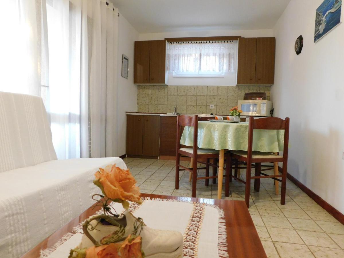 פג Apartmani Salus מראה חיצוני תמונה