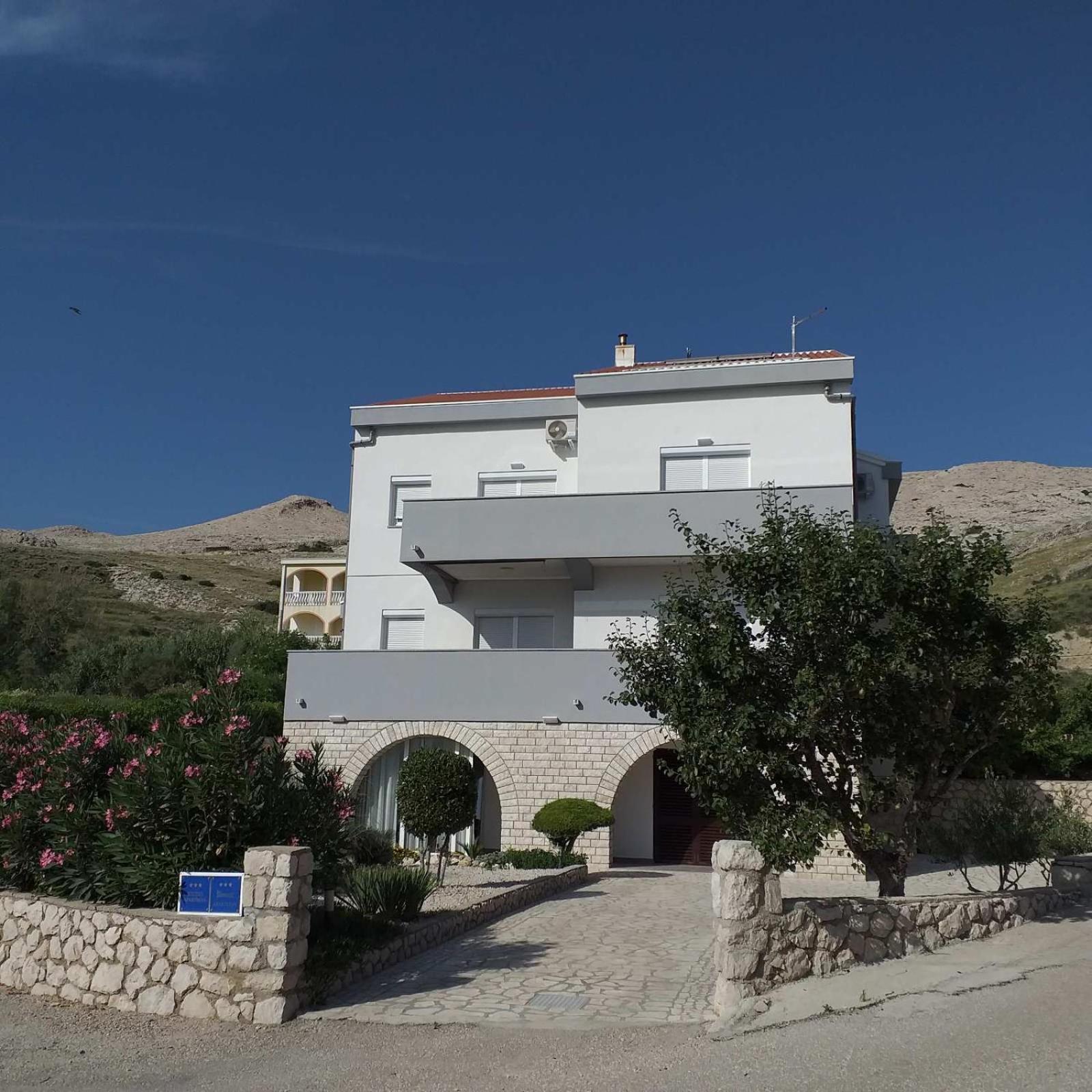 פג Apartmani Salus מראה חיצוני תמונה